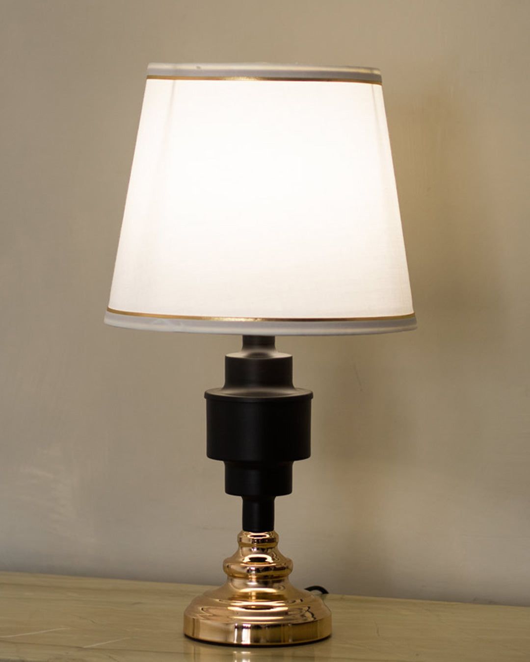 Elegant Table Lamp For Living Room - Sparc Lights