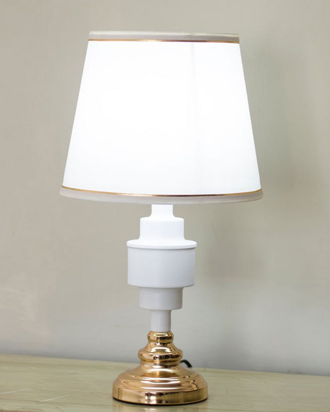 Elegant Table Lamp For Living Room - Sparc Lights