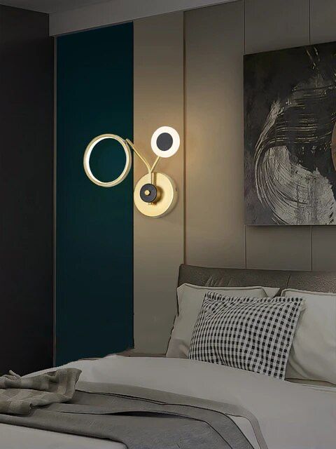 Glam-Style Golden Metal Wall Light - Sparc Lights