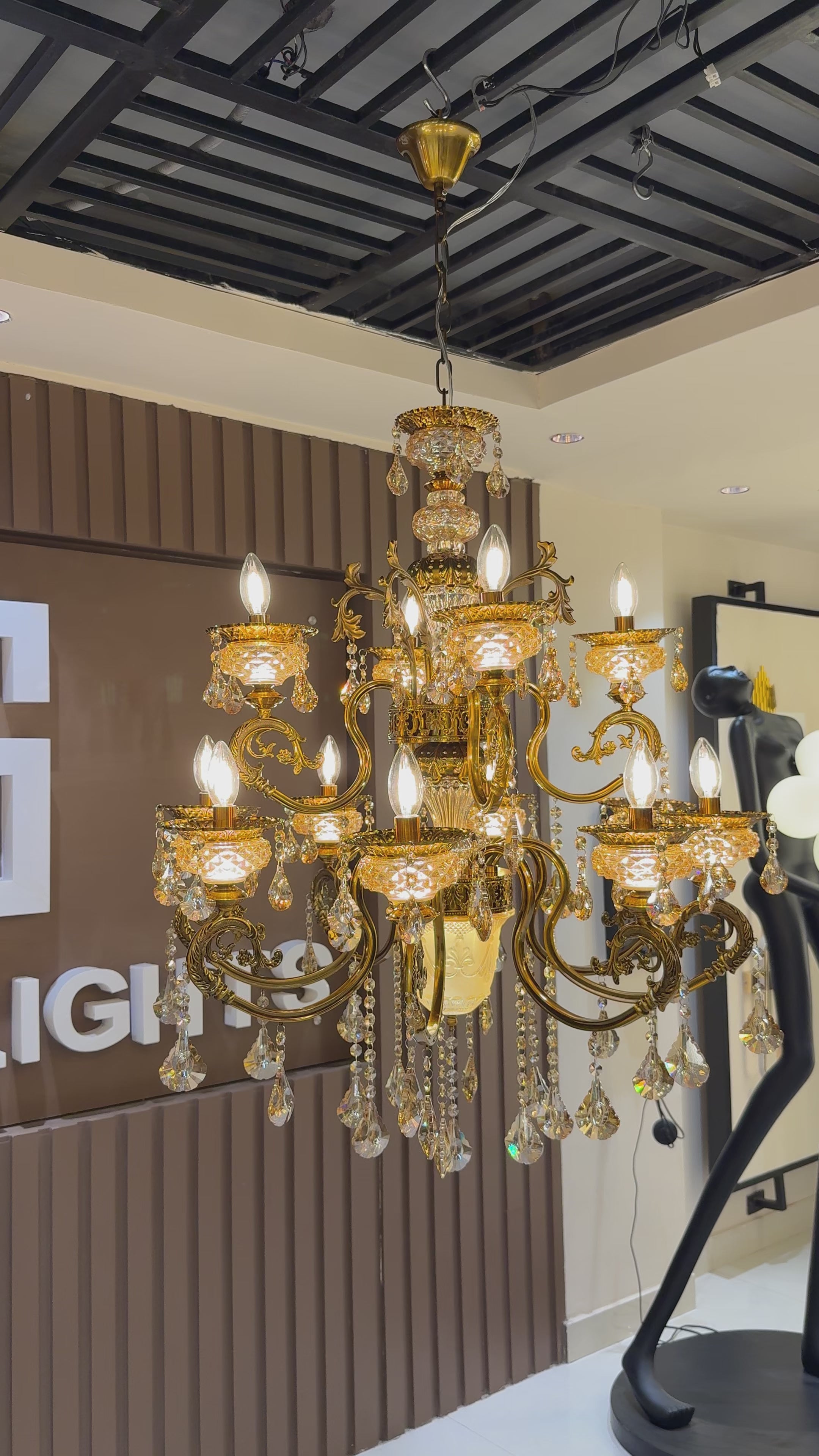 Royal Vintage Style Italian Glass Chandelier – 12 Lights